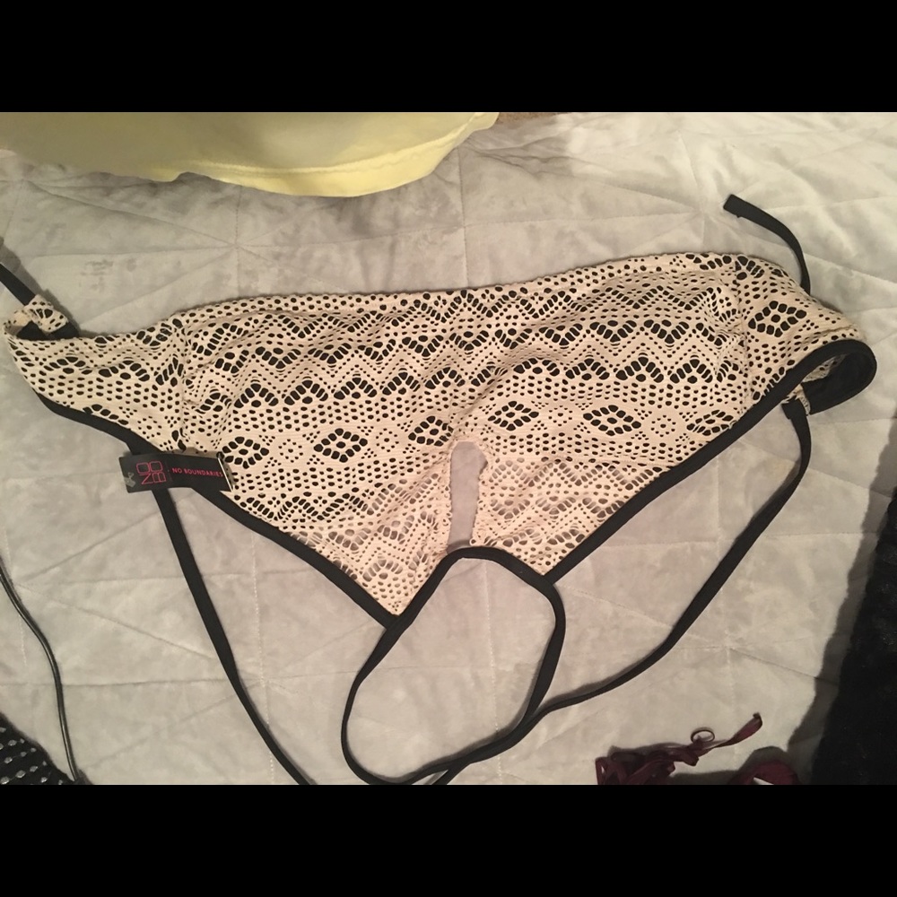 Bathing suit top